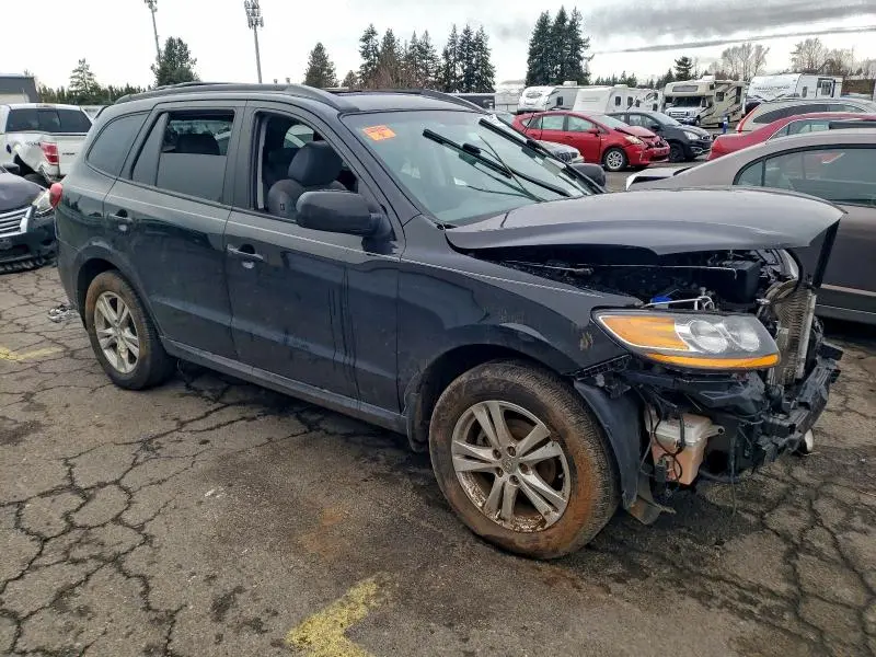 2011 HYUNDAI SANTA FE SE  