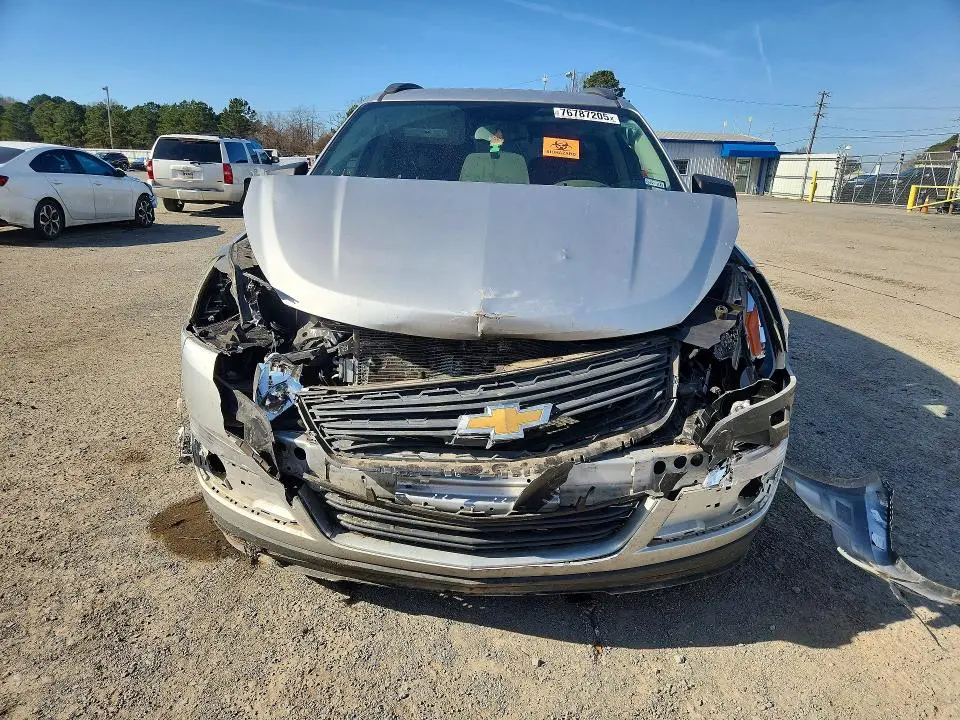 2016 CHEVROLET TRAVERSE LS  