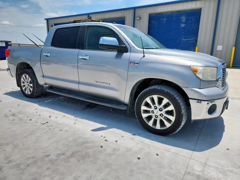 2010 TOYOTA TUNDRA CREWMAX LIMITED  