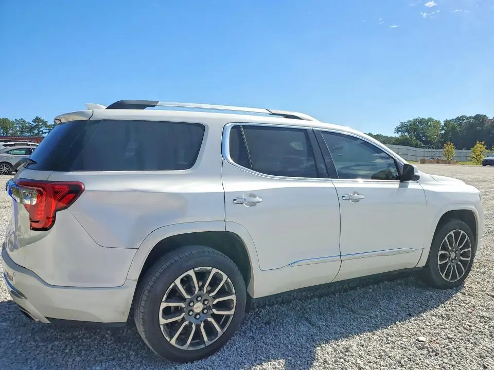 2020 GMC ACADIA DENALI  