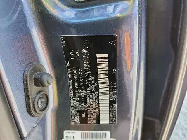 2017 TOYOTA SIENNA LE  
