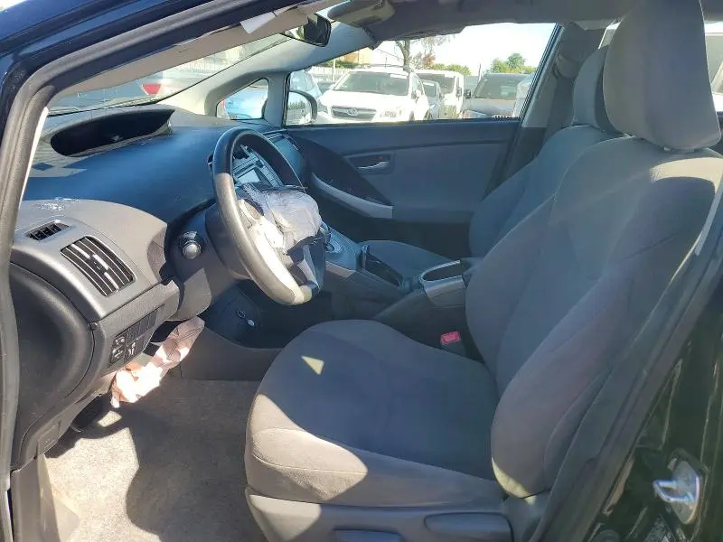 2013 TOYOTA PRIUS TWO  