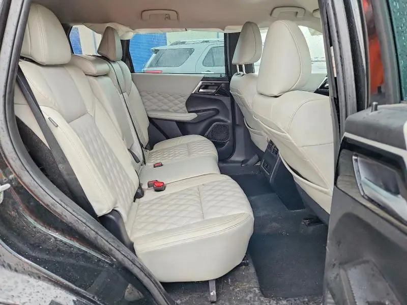 2022 MITSUBISHI OUTLANDER SEL  