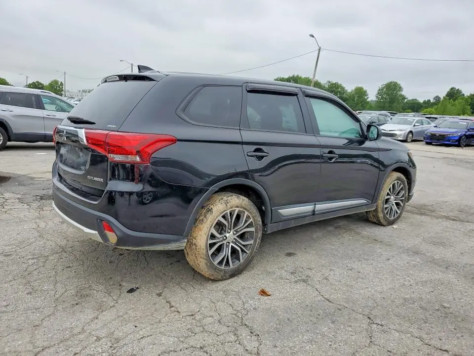 2018 MITSUBISHI OUTLANDER SE  