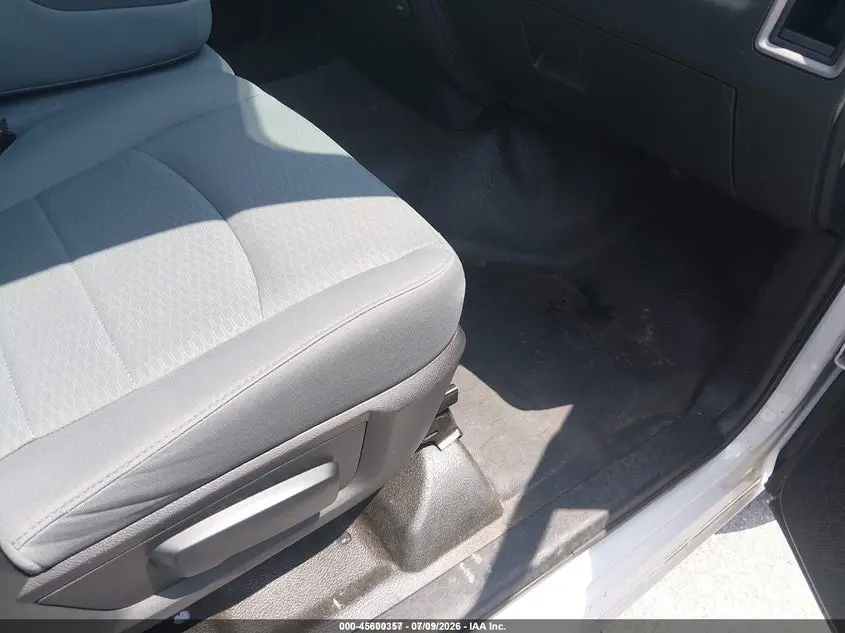 2017 RAM 1500 TRADESMAN  4X2 8' BOX