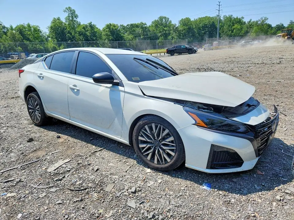 2026 NISSAN ALTIMA SV  