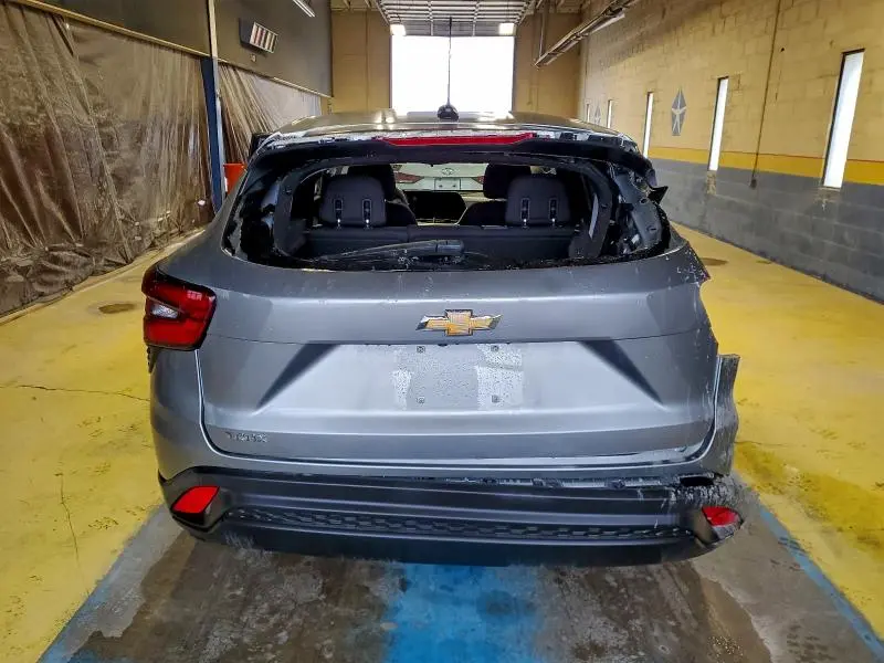 2025 CHEVROLET TRAX LS  