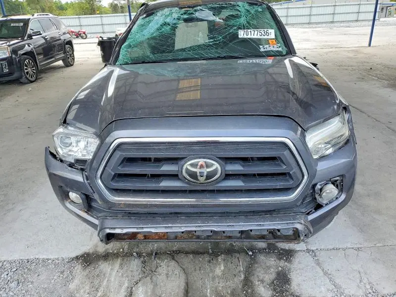 2020 TOYOTA TACOMA SR5  