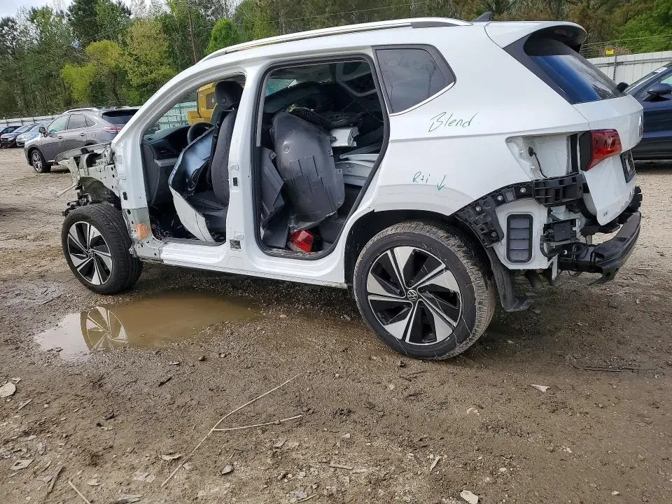 2024 VOLKSWAGEN TAOS SE  