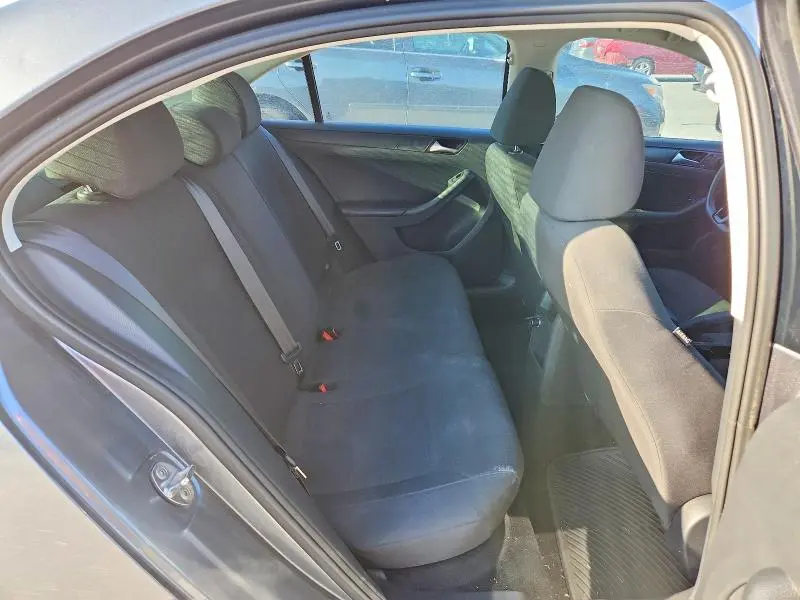 2016 VOLKSWAGEN JETTA   