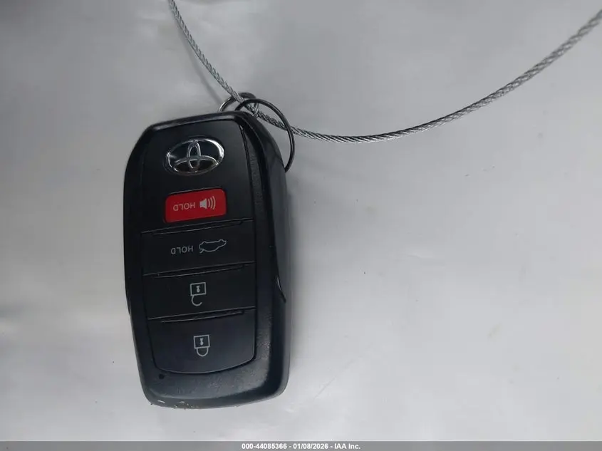 2024 TOYOTA CROWN XLE