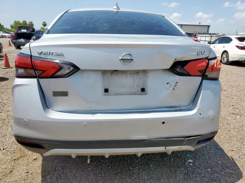 2020 NISSAN VERSA SV  