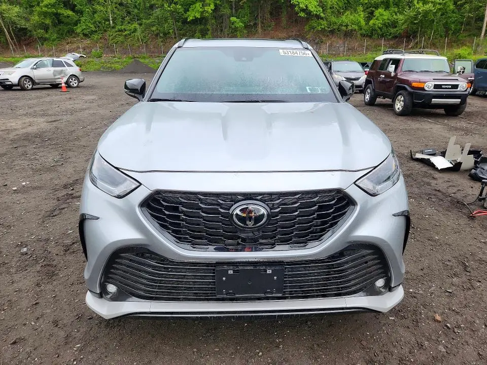 2023 TOYOTA HIGHLANDER XSE  