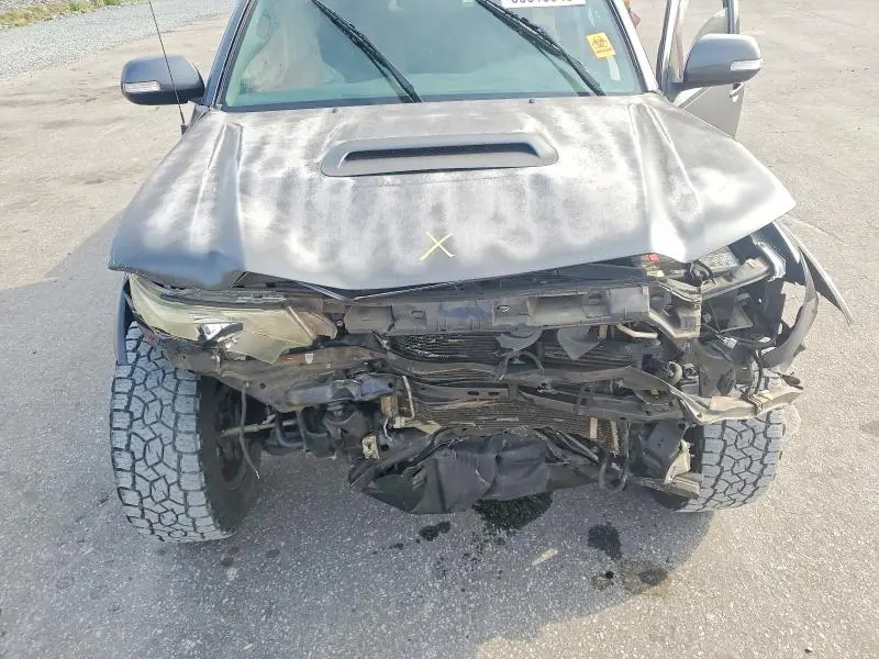 2015 TOYOTA TACOMA V6  