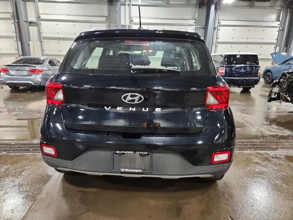 2023 HYUNDAI VENUE SEL  