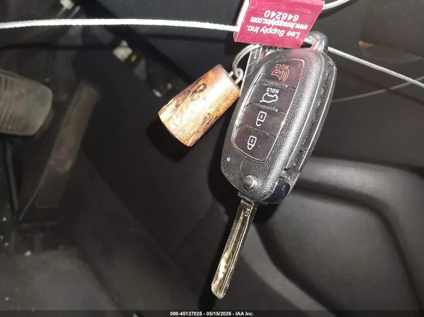 2016 HYUNDAI TUCSON SE