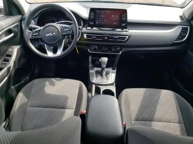 2023 KIA SELTOS LX  