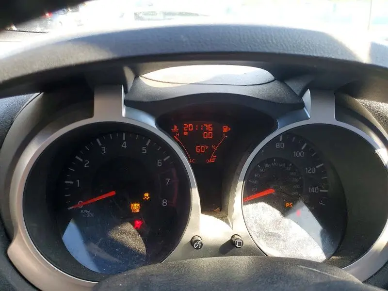 2013 NISSAN JUKE S  