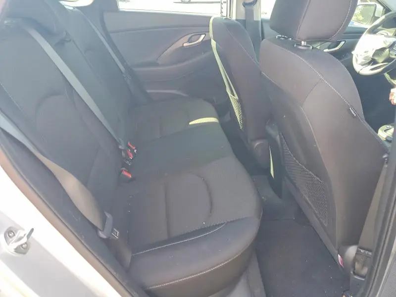 2018 HYUNDAI ELANTRA GT BASE  