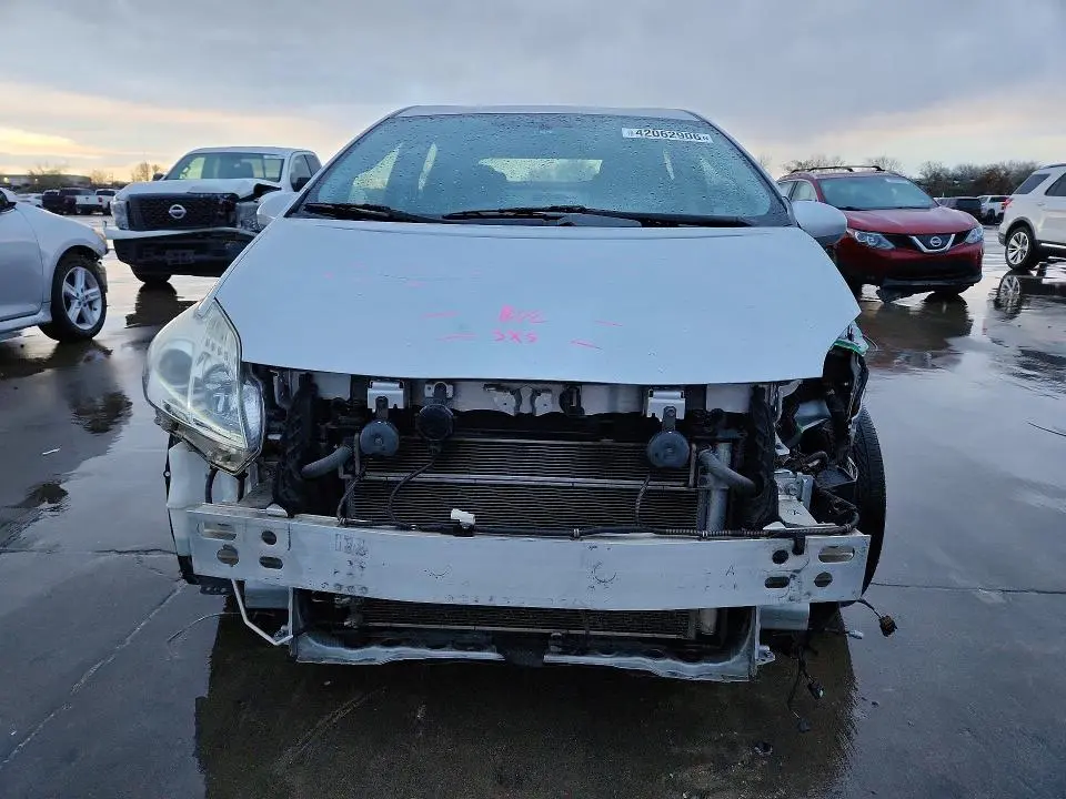 2015 TOYOTA PRIUS TWO  