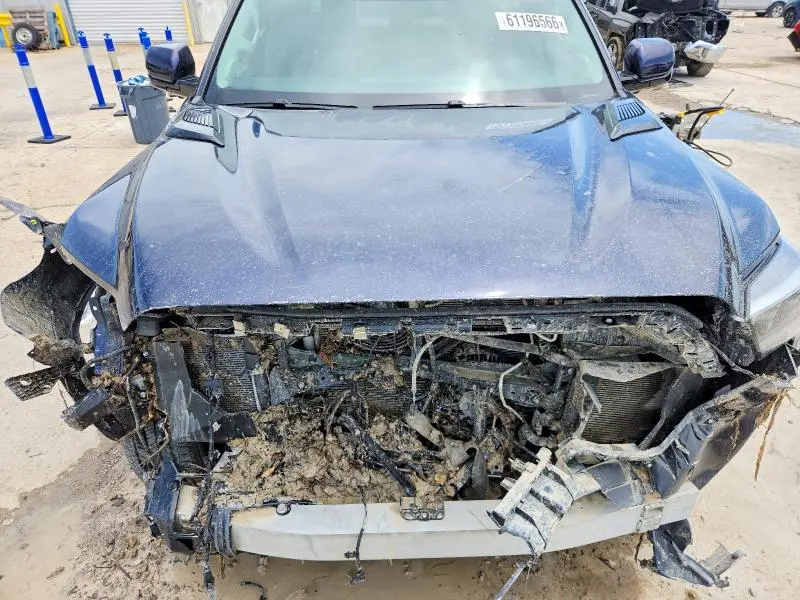 2024 TOYOTA TUNDRA CREWMAX LIMITED  