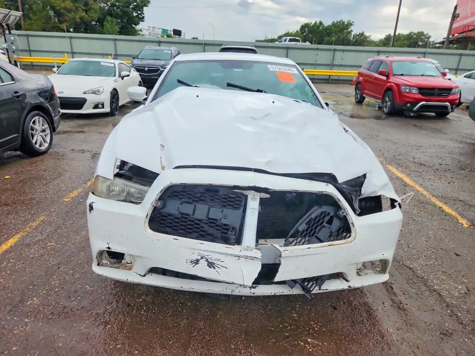 2012 DODGE CHARGER SE  