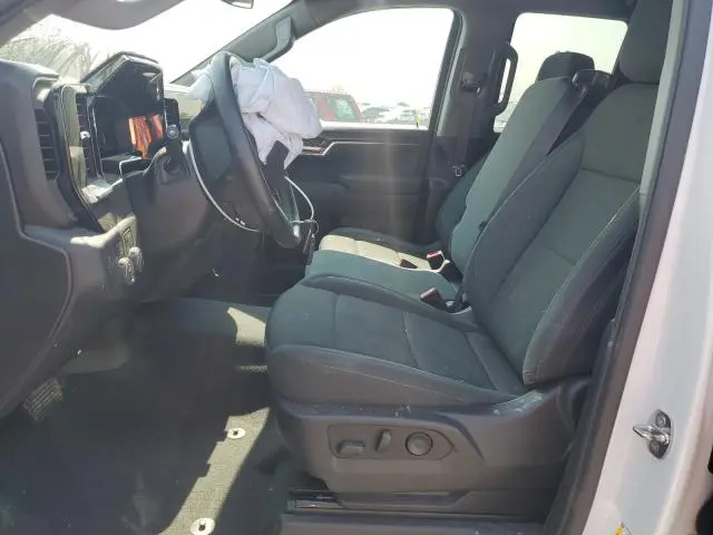 2024 CHEVROLET SILVERADO K1500 LT  