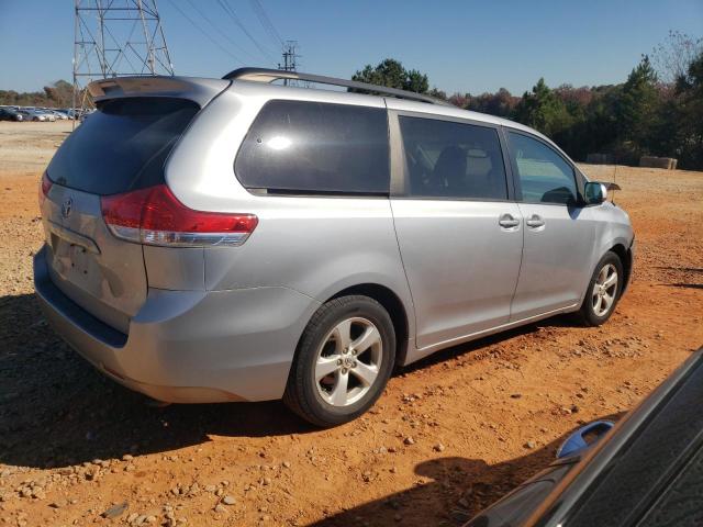 2014 TOYOTA SIENNA LE