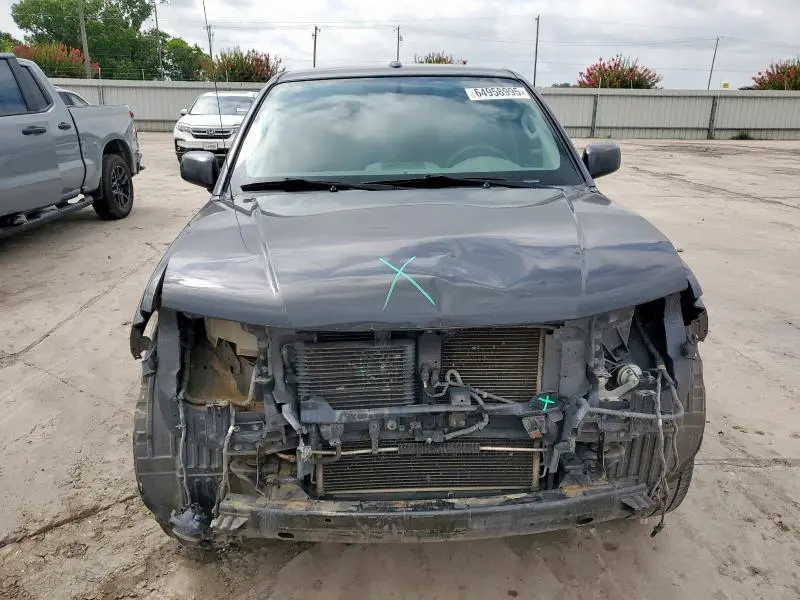 2015 NISSAN FRONTIER S  