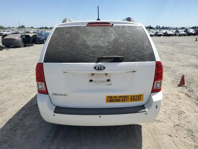 2011 KIA SEDONA LX  