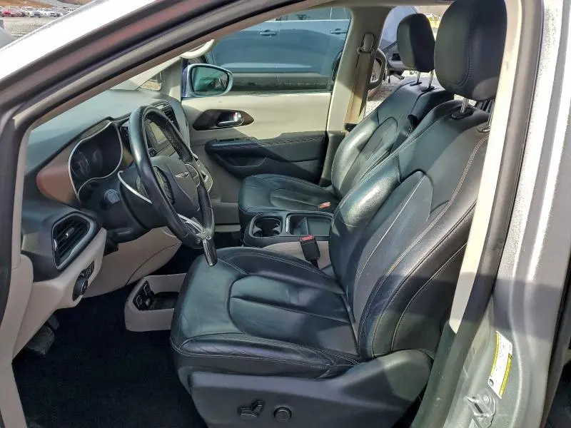 2017 CHRYSLER PACIFICA TOURING L  