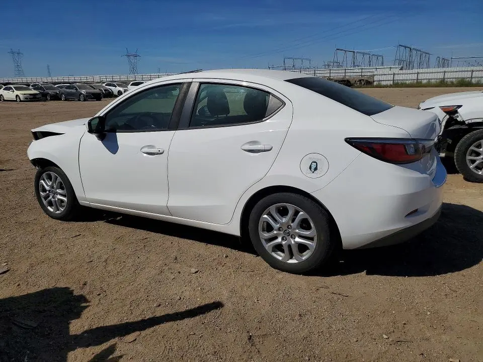 2017 TOYOTA YARIS IA BASE  