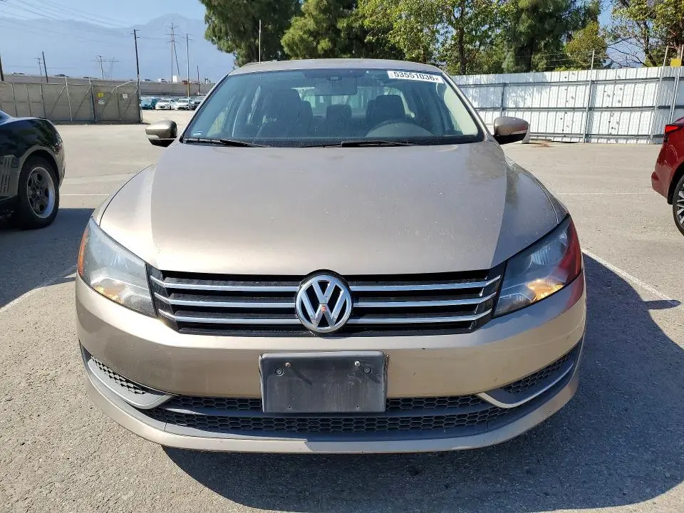 2015 VOLKSWAGEN PASSAT S  