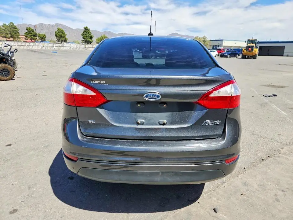2016 FORD FIESTA SE  