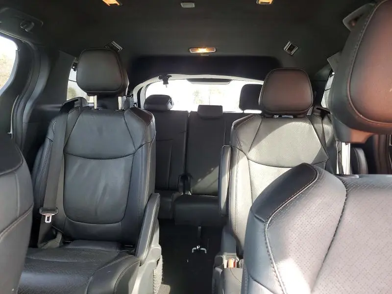 2025 TOYOTA SIENNA   