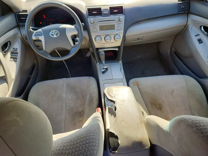 2011 TOYOTA CAMRY LE  