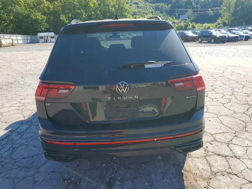 2023 VOLKSWAGEN TIGUAN SE R-LINE BLACK  