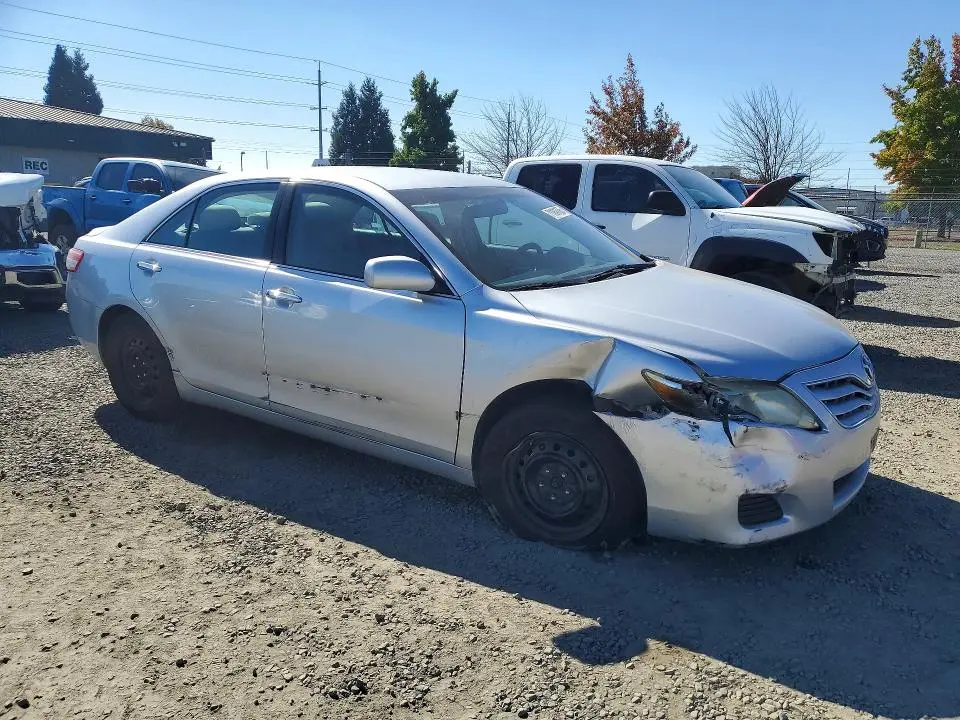 2011 TOYOTA CAMRY BASE  