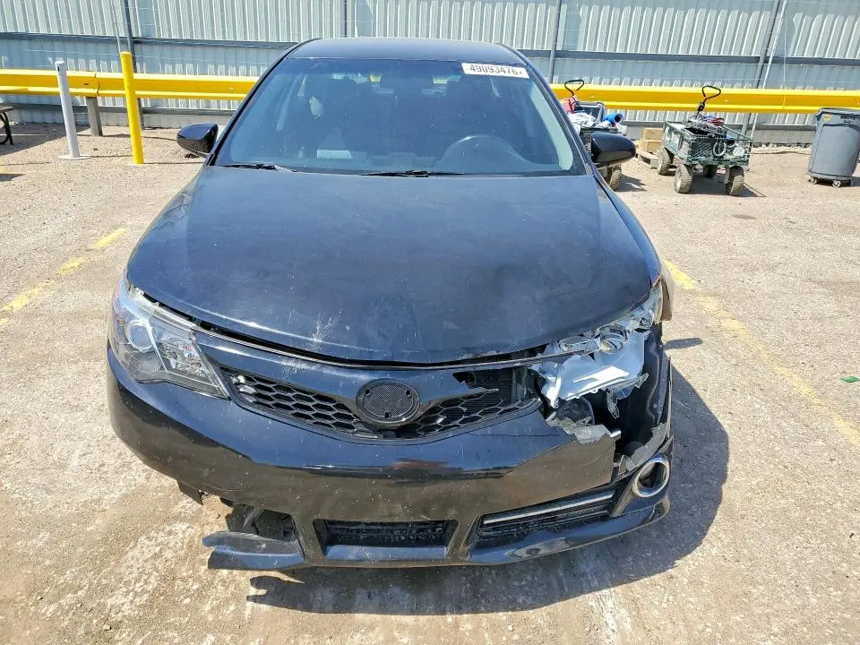 2012 TOYOTA CAMRY SE  