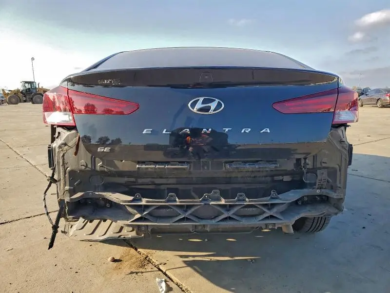 2020 HYUNDAI ELANTRA SE  