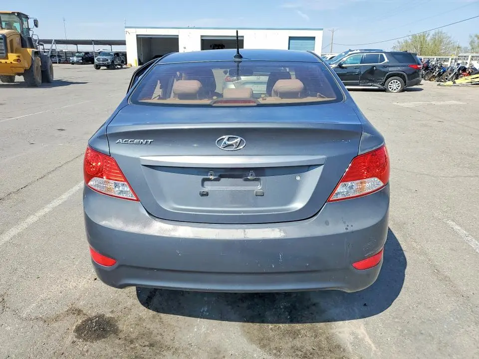 2012 HYUNDAI ACCENT GLS  