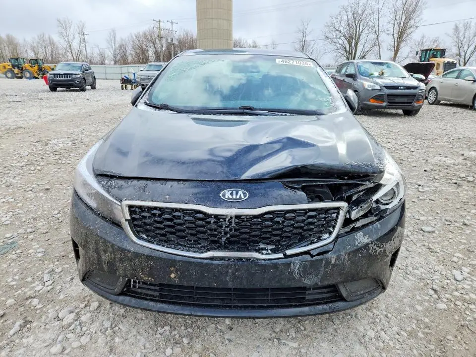 2017 KIA FORTE LX  