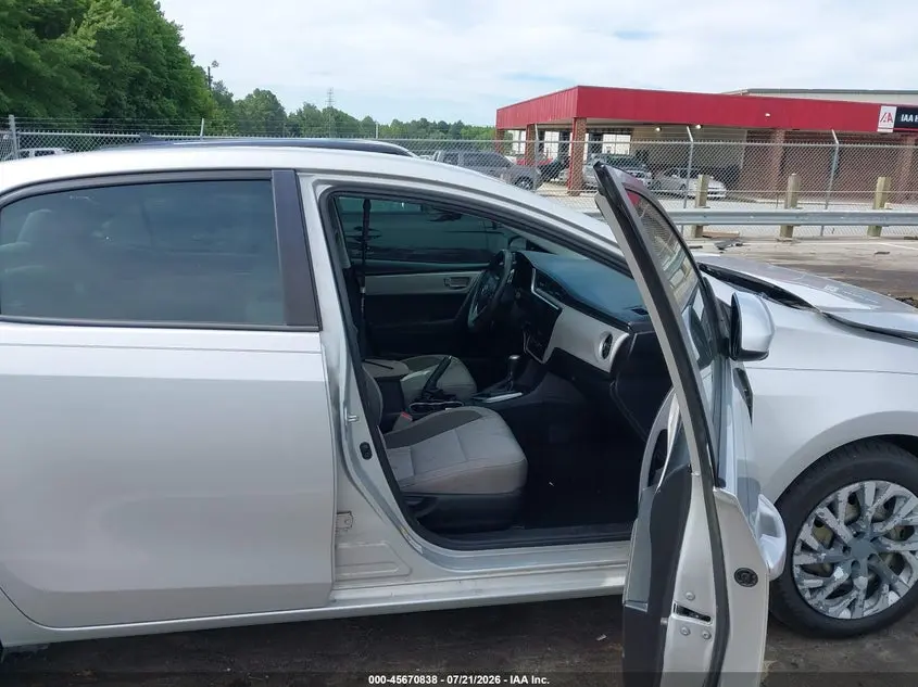 2018 TOYOTA COROLLA LE