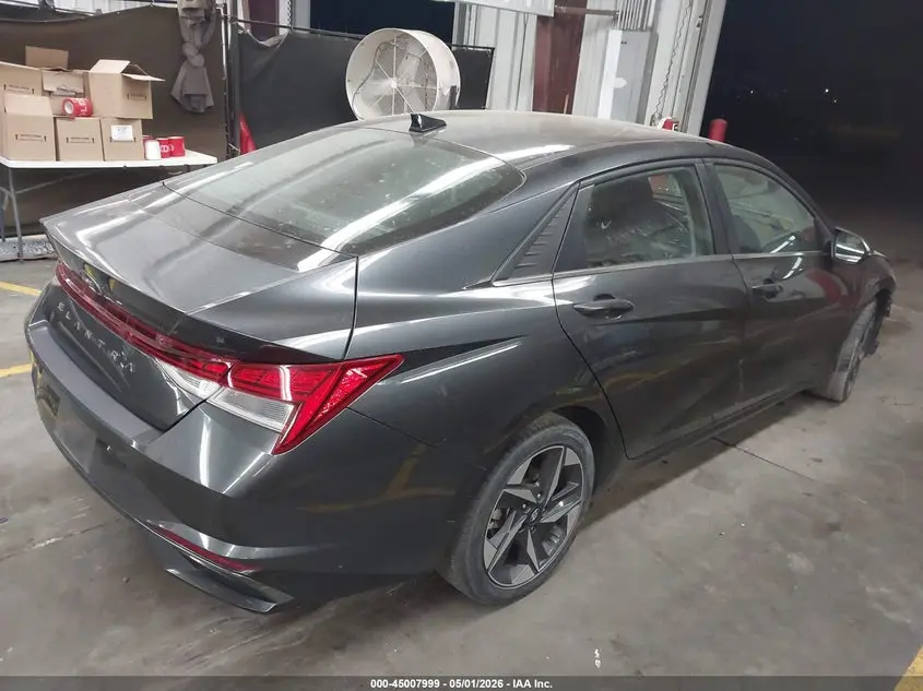 2021 HYUNDAI ELANTRA SEL