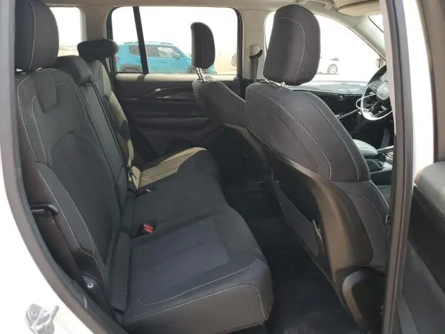 2023 JEEP GRAND CHEROKEE LAREDO  