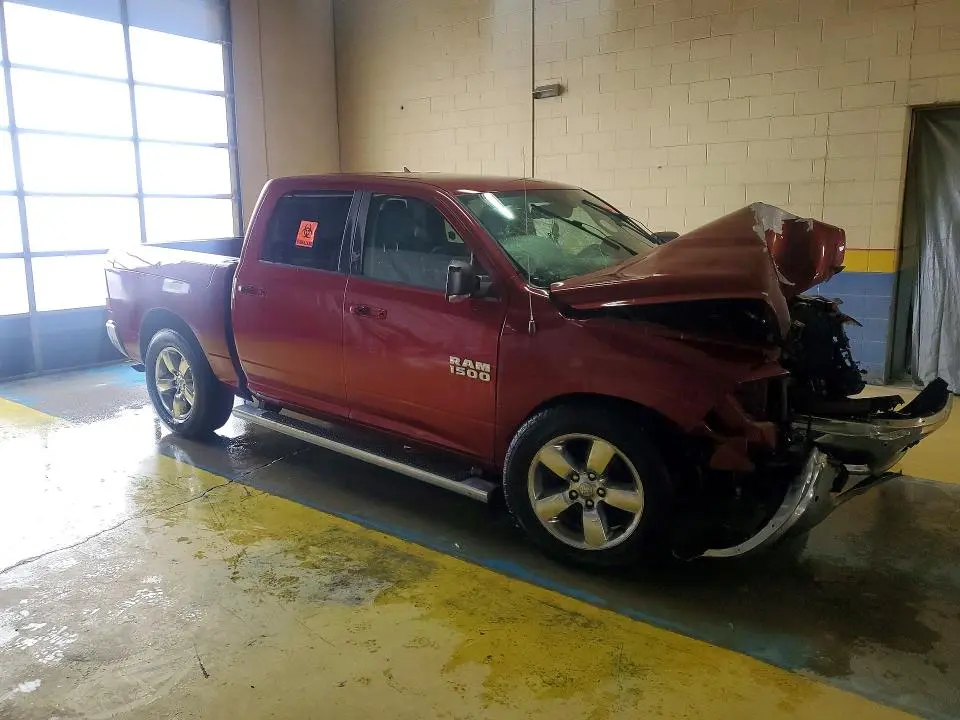 2015 RAM 1500 SLT  