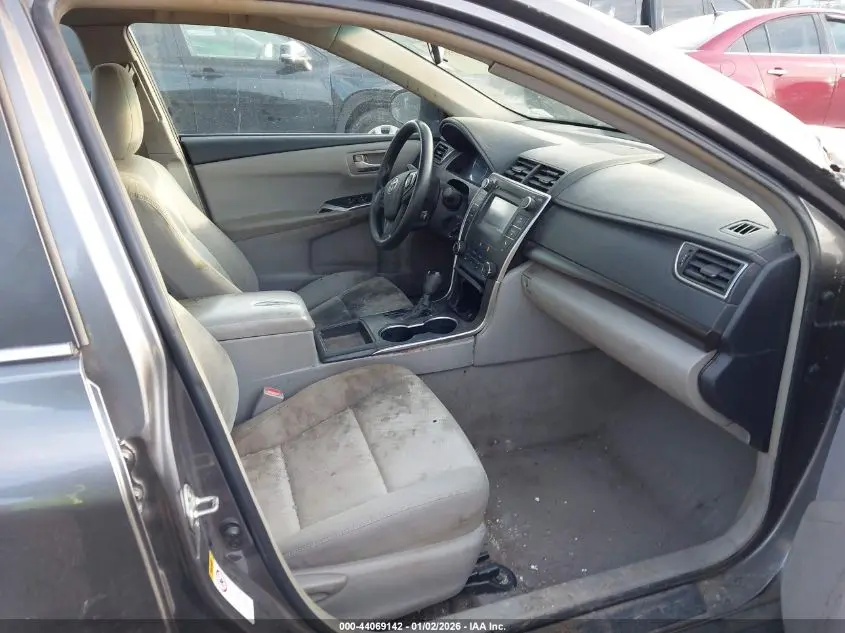 2016 TOYOTA CAMRY LE