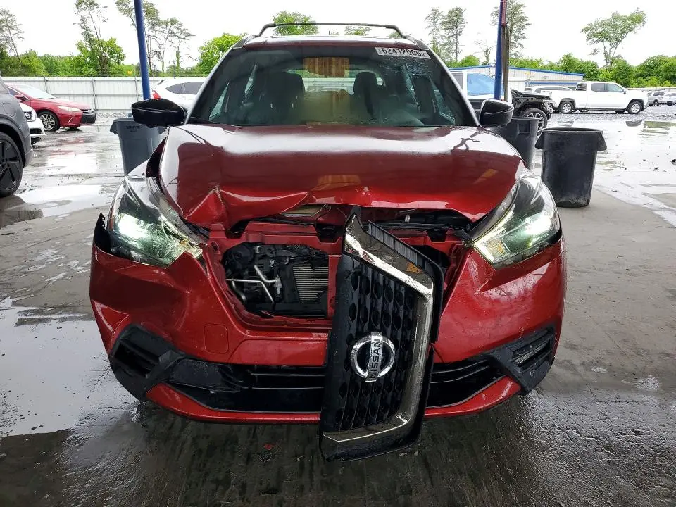 2018 NISSAN KICKS SR  
