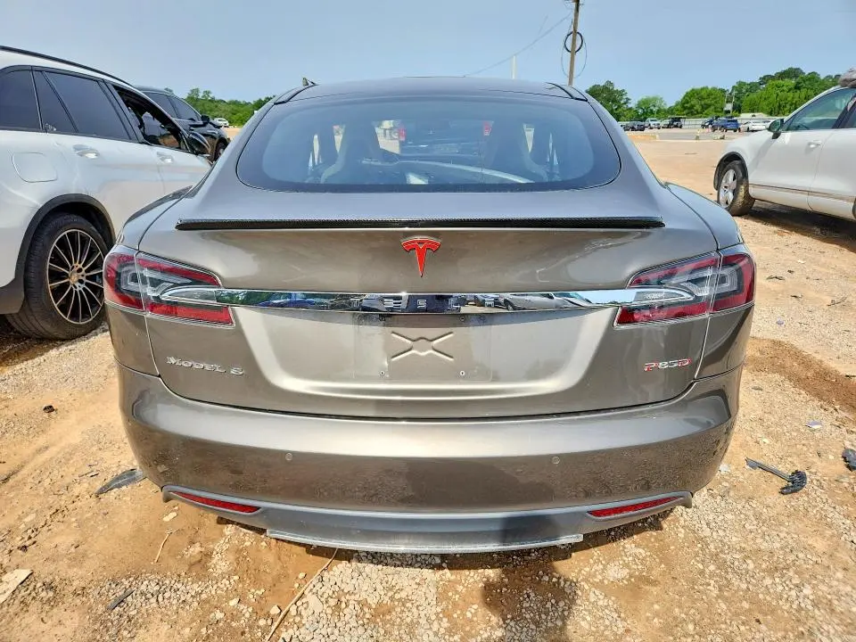 2015 TESLA MODEL S P85D  