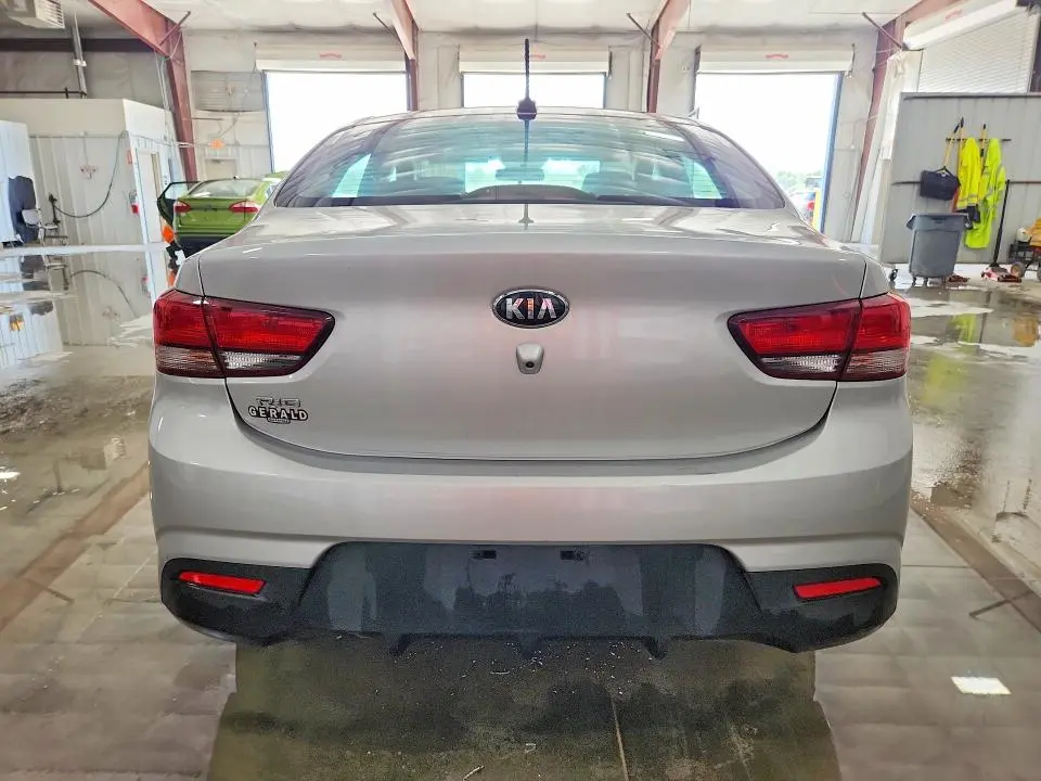 2020 KIA RIO LX  